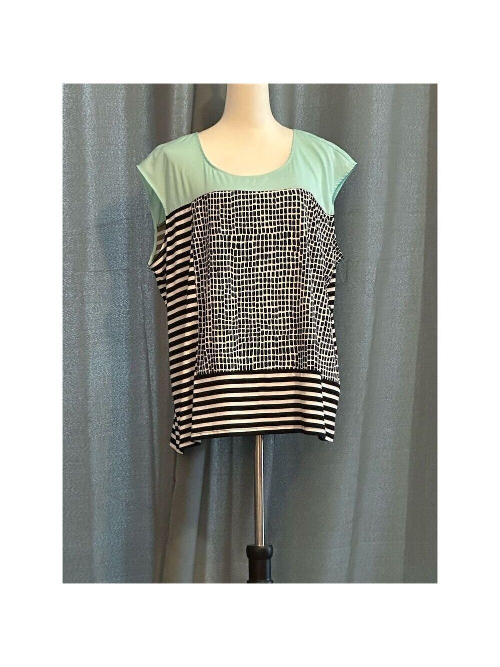 Calvin Klein Women's 2XL Striped Colorblock Sleeveless Tank Top